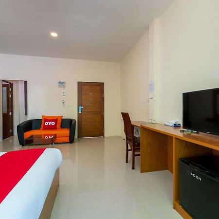 Oyo 665 Sj House Hotel Krabi town Eksteriør bilde