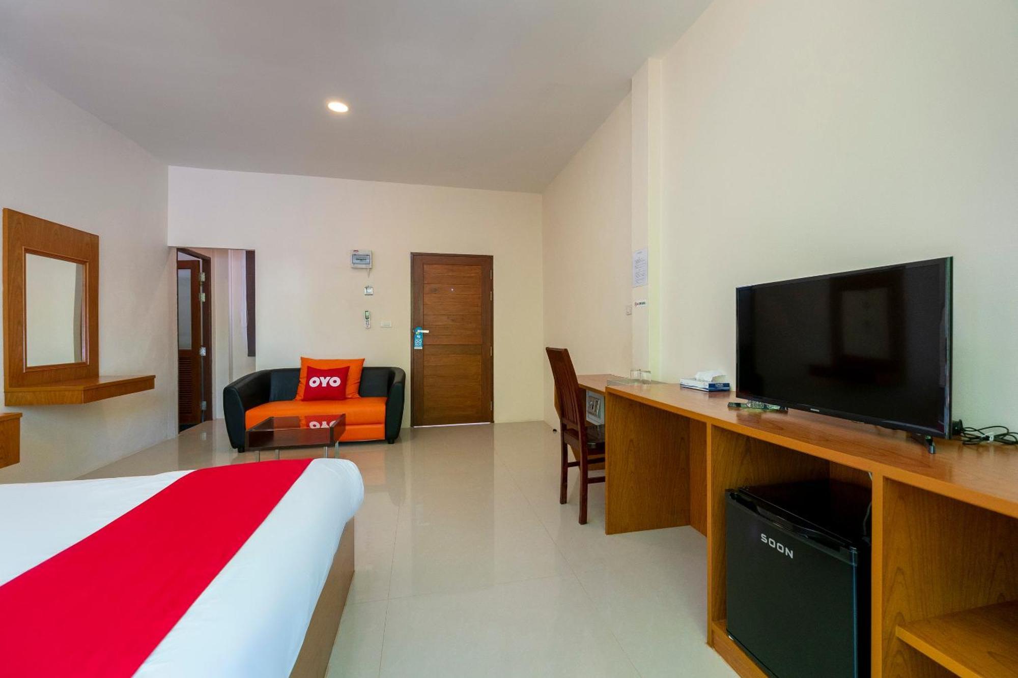 Oyo 665 Sj House Hotel Krabi town Eksteriør bilde