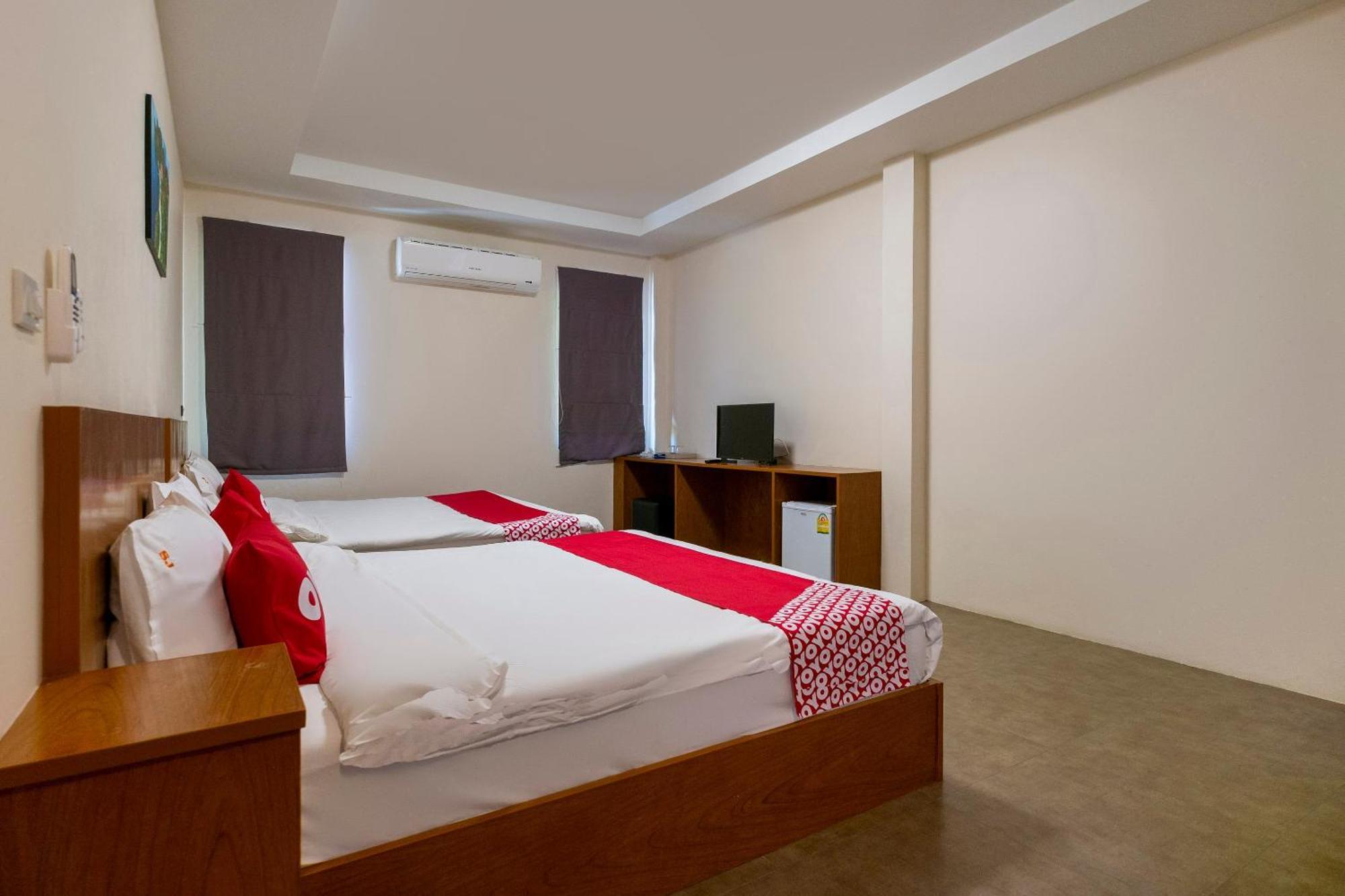 Oyo 665 Sj House Hotel Krabi town Eksteriør bilde